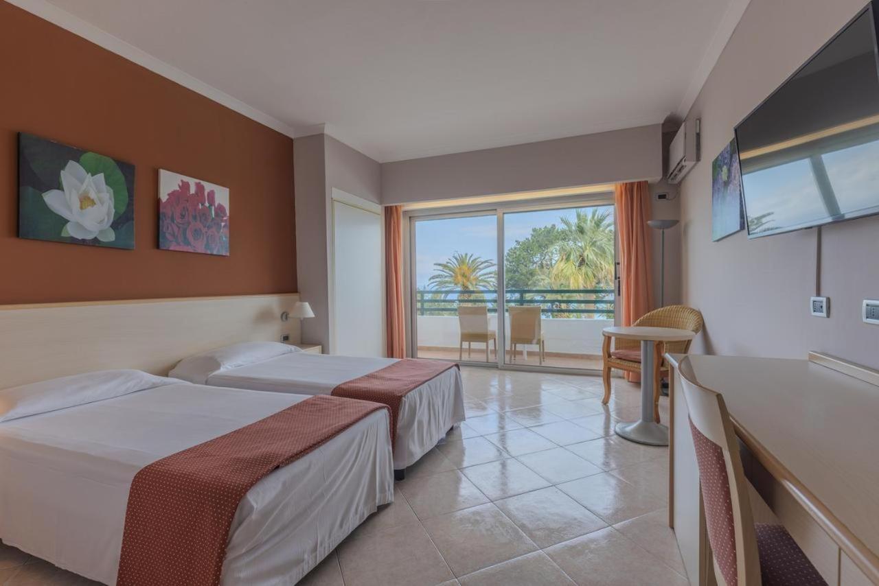 Aldiana Club Rocca Nettuno Calabria Hotel Tropea Exterior photo